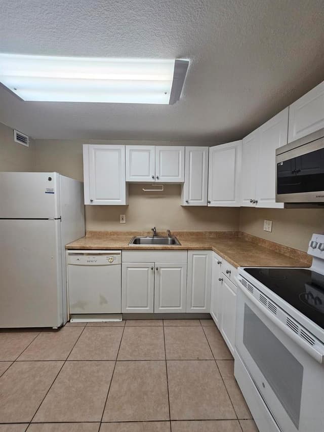 4324 NW 9TH Avenue # 1C, Deerfield Beach FL 33064 - Deerfield Beach, FL - Photo 6