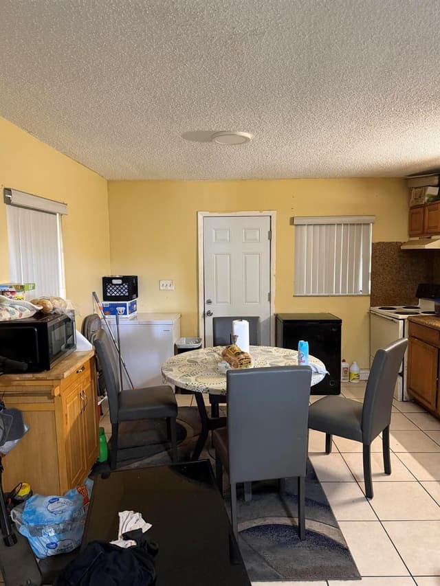 2605 NW 14TH Street, Fort Lauderdale FL 33311 - Fort Lauderdale, FL - Photo 3