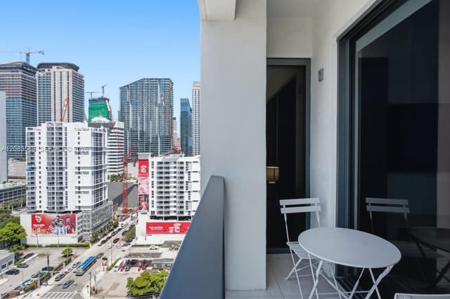 239 SW 9TH # 1704, Miami FL 33130 - Miami, FL - Photo 2