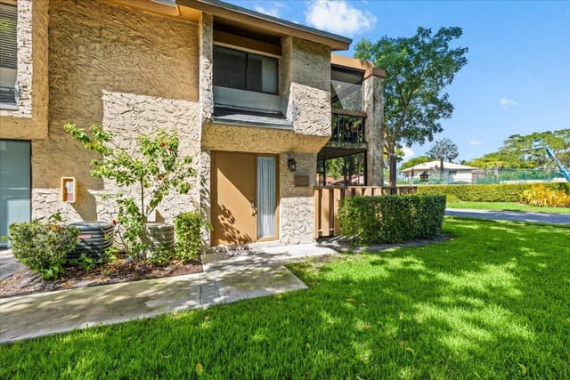 130 WIMBLEDON LAKE Drive, Plantation FL 33324 - Plantation, FL - Photo 3