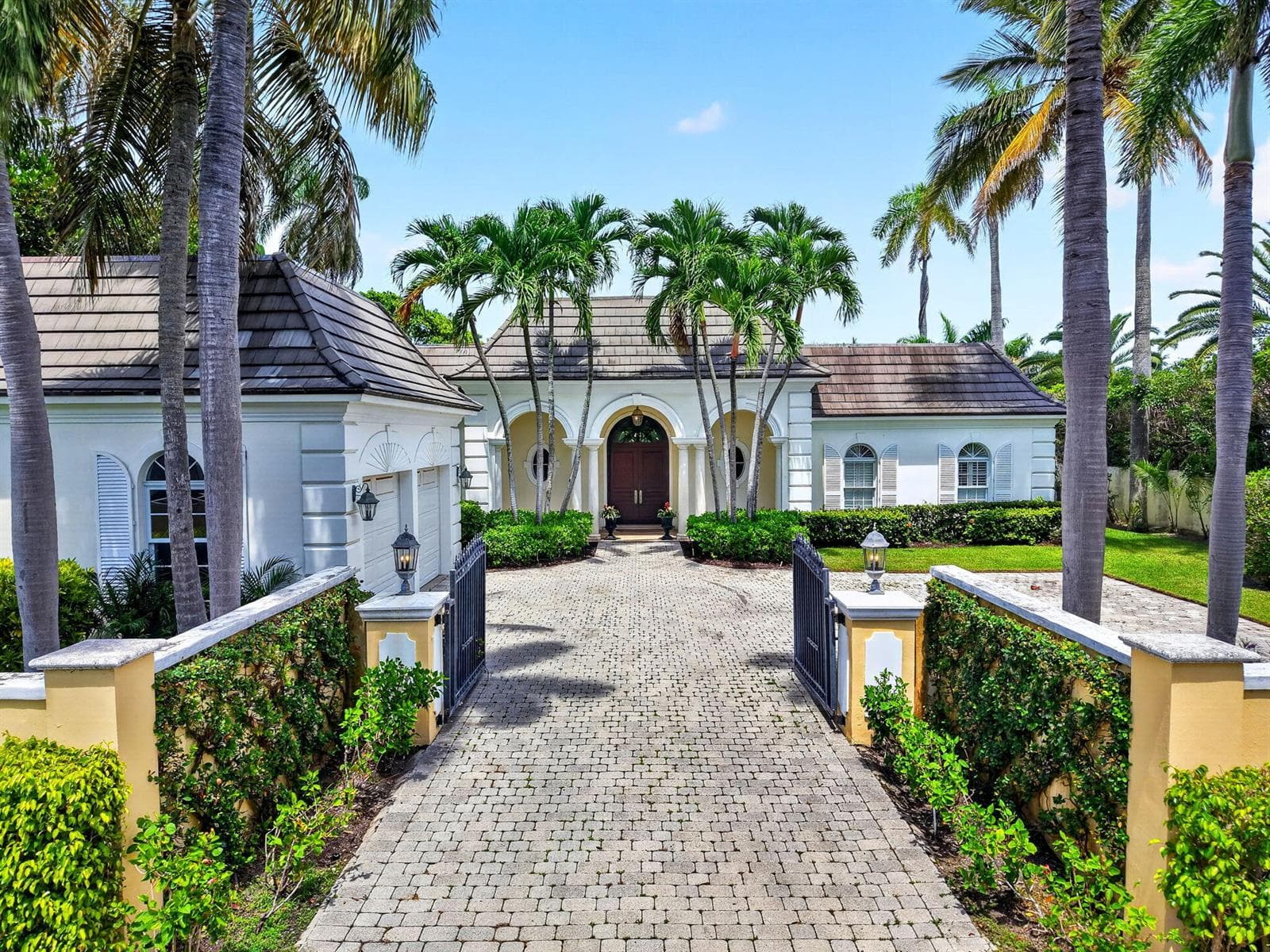 255 CHERRY Lane, Palm Beach FL 33480 - Palm Beach, FL - Photo 1