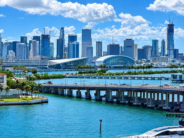 400 Alton Rd # 901, Miami Beach FL 33139 - Miami Beach, FL - Photo 2