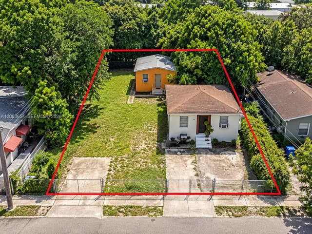 722 NW 53rd St, Miami FL 33127 - Miami, FL - Photo 2