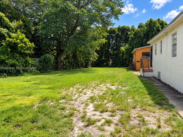 722 NW 53rd St, Miami FL 33127 - Miami, FL - Photo 6