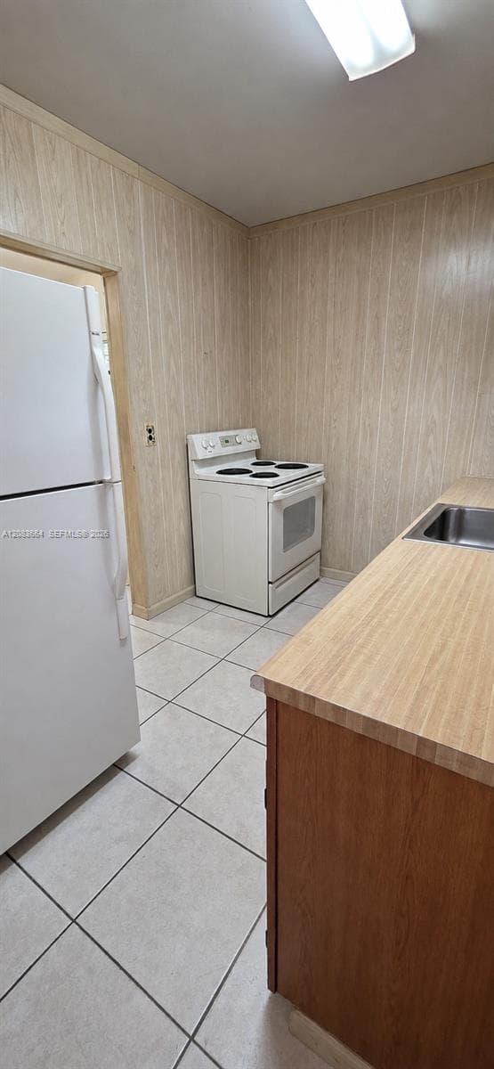 126 W 35th St, Hialeah FL 33012 - Hialeah, FL - Photo 6