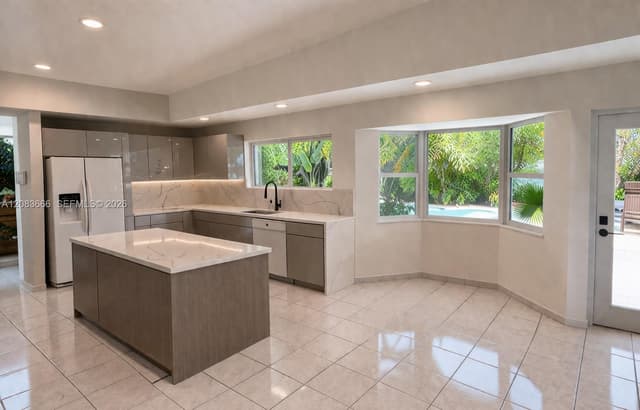 6811 SW 89th Ct, Miami FL 33173 - Miami, FL - Photo 5
