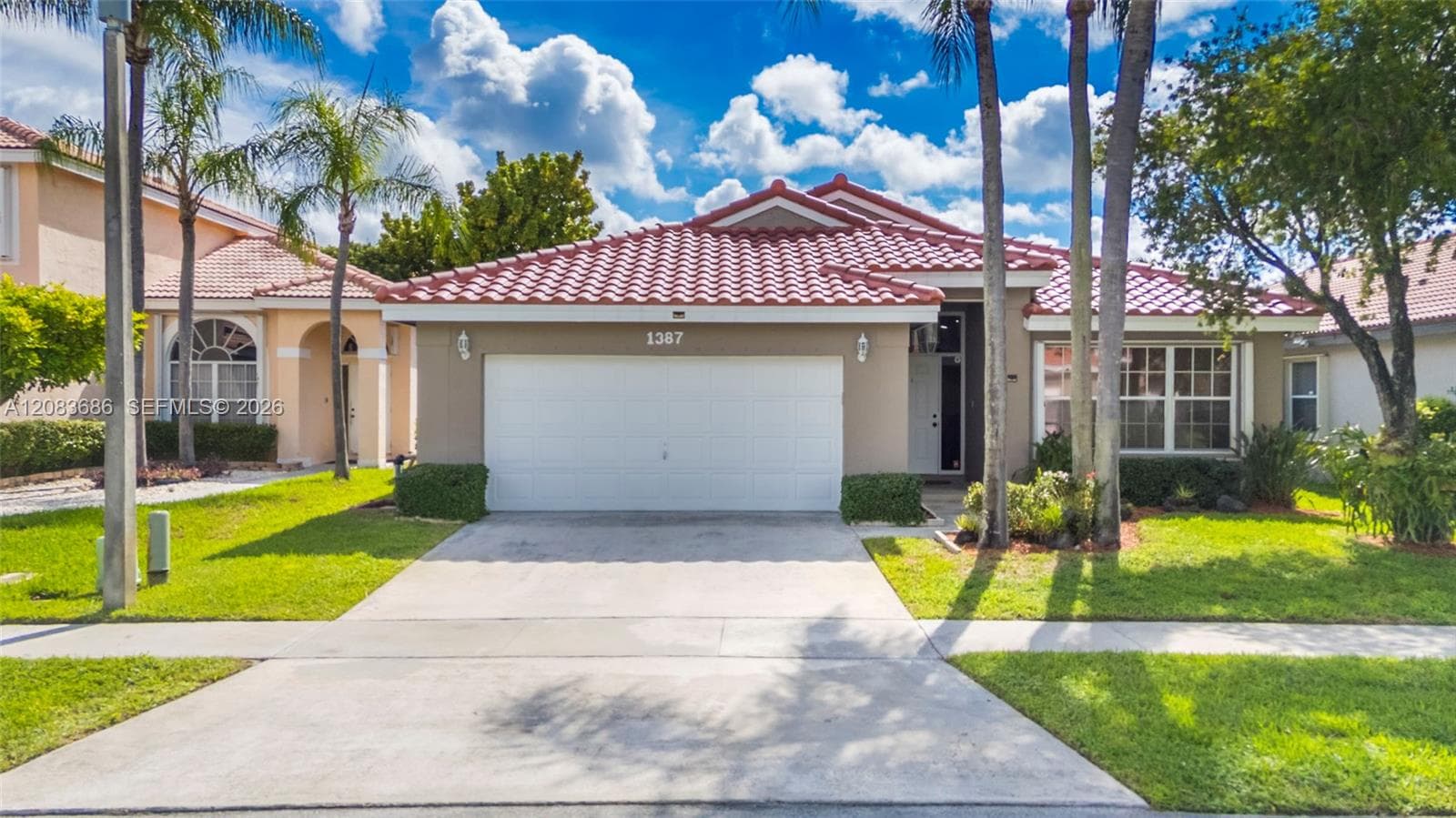 1387 SW 181st Ave, Pembroke Pines FL 33029