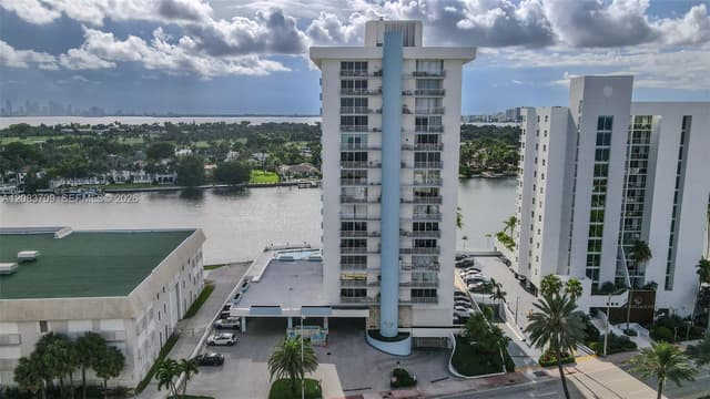 5838 Collins Ave # 15F, Miami Beach FL 33140 - Miami Beach, FL - Photo 2