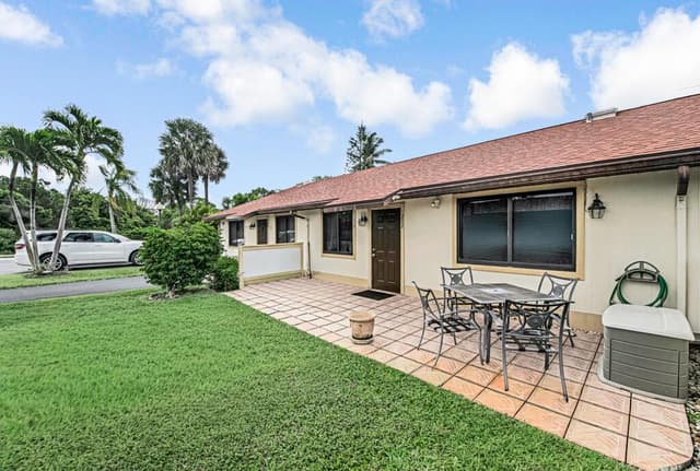 815 Andrew Redding Road # 202, Lantana FL 33462 - Lantana, FL - Photo 2