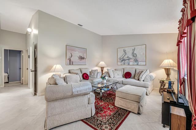 815 Andrew Redding Road # 202, Lantana FL 33462 - Lantana, FL - Photo 6