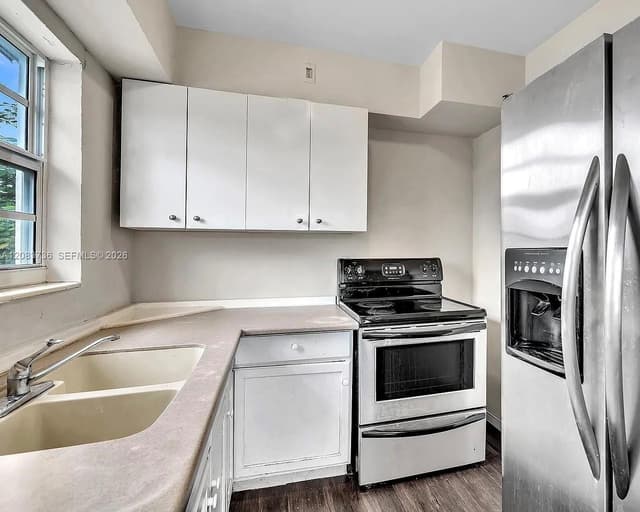 1451 NE 170th St # 201A, North Miami Beach FL 33162 - North Miami Beach, FL - Photo 3