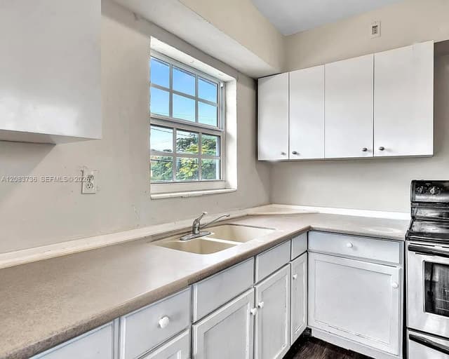 1451 NE 170th St # 201A, North Miami Beach FL 33162 - North Miami Beach, FL - Photo 4
