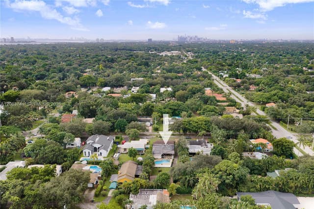 633 NE 119th St, Biscayne Park FL 33161 - Biscayne Park, FL - Photo 3
