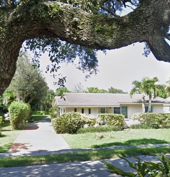 633 NE 119th St, Biscayne Park FL 33161 - Biscayne Park, FL - Photo 1