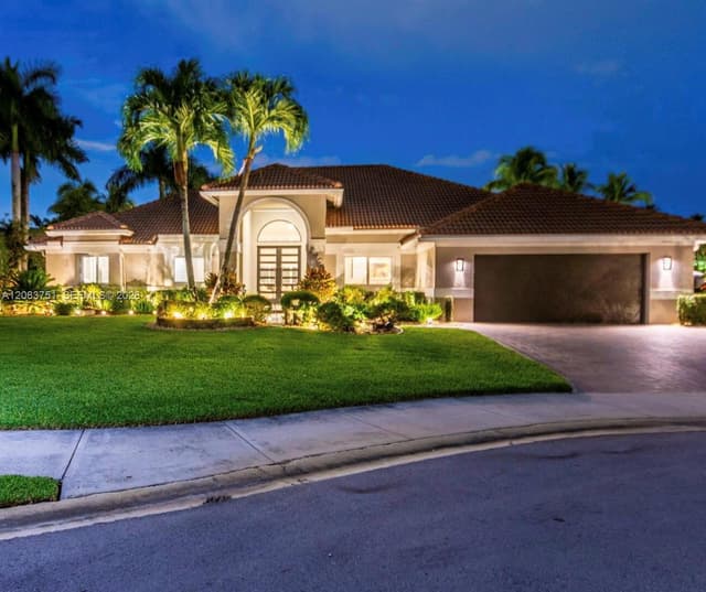 1165 Manor Ct, Weston FL 33326 - Weston, FL - Photo 2