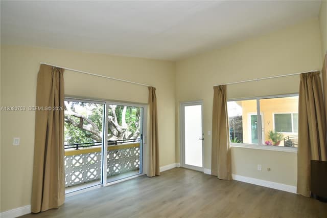 65 W Washington Ave # 26, Miami Beach FL 33139 - Miami Beach, FL - Photo 5