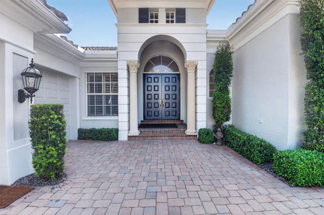 16040 Bristol Isle Way, Delray Beach FL 33446 - Delray Beach, FL - Photo 2