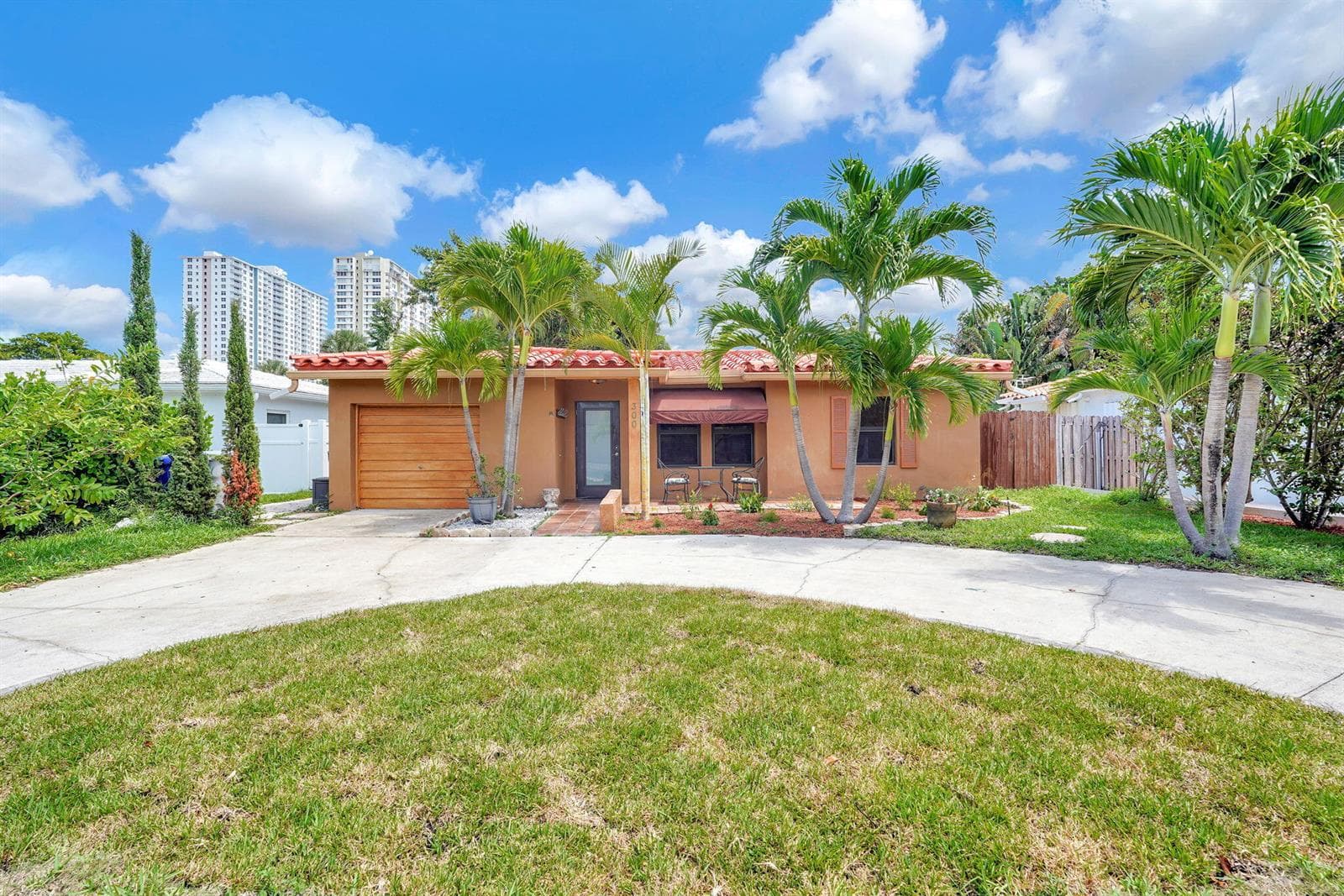 300 S Riverside Drive, Pompano Beach FL 33062 - Pompano Beach, FL - Photo 1