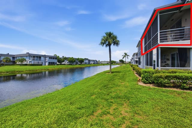 273 Saxony F, Delray Beach FL 33446 - Delray Beach, FL - Photo 2