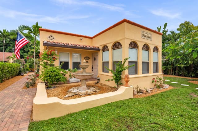 319 Plymouth Road, West Palm Beach FL 33405 - West Palm Beach, FL - Photo 3