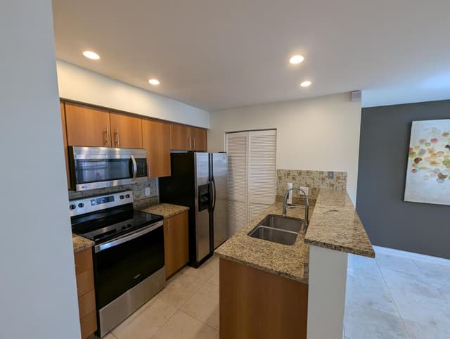 1335 CRYSTAL Way, Delray Beach FL 33444 - Delray Beach, FL - Photo 2