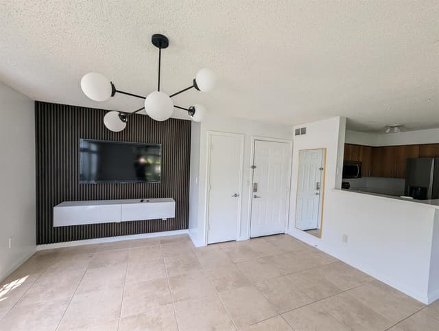 1215 CRYSTAL Way # G, Delray Beach FL 33444 - Delray Beach, FL - Photo 3