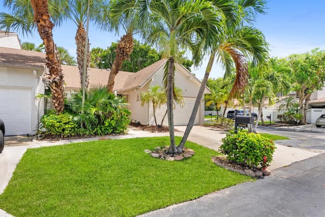 6660 CANARY PALM Circle, Boca Raton FL 33433 - Boca Raton, FL - Photo 3