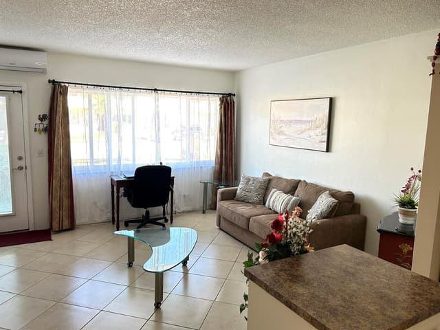 920 SW 11th Avenue # 5d, Hallandale Beach FL 33009 - Hallandale Beach, FL - Photo 3