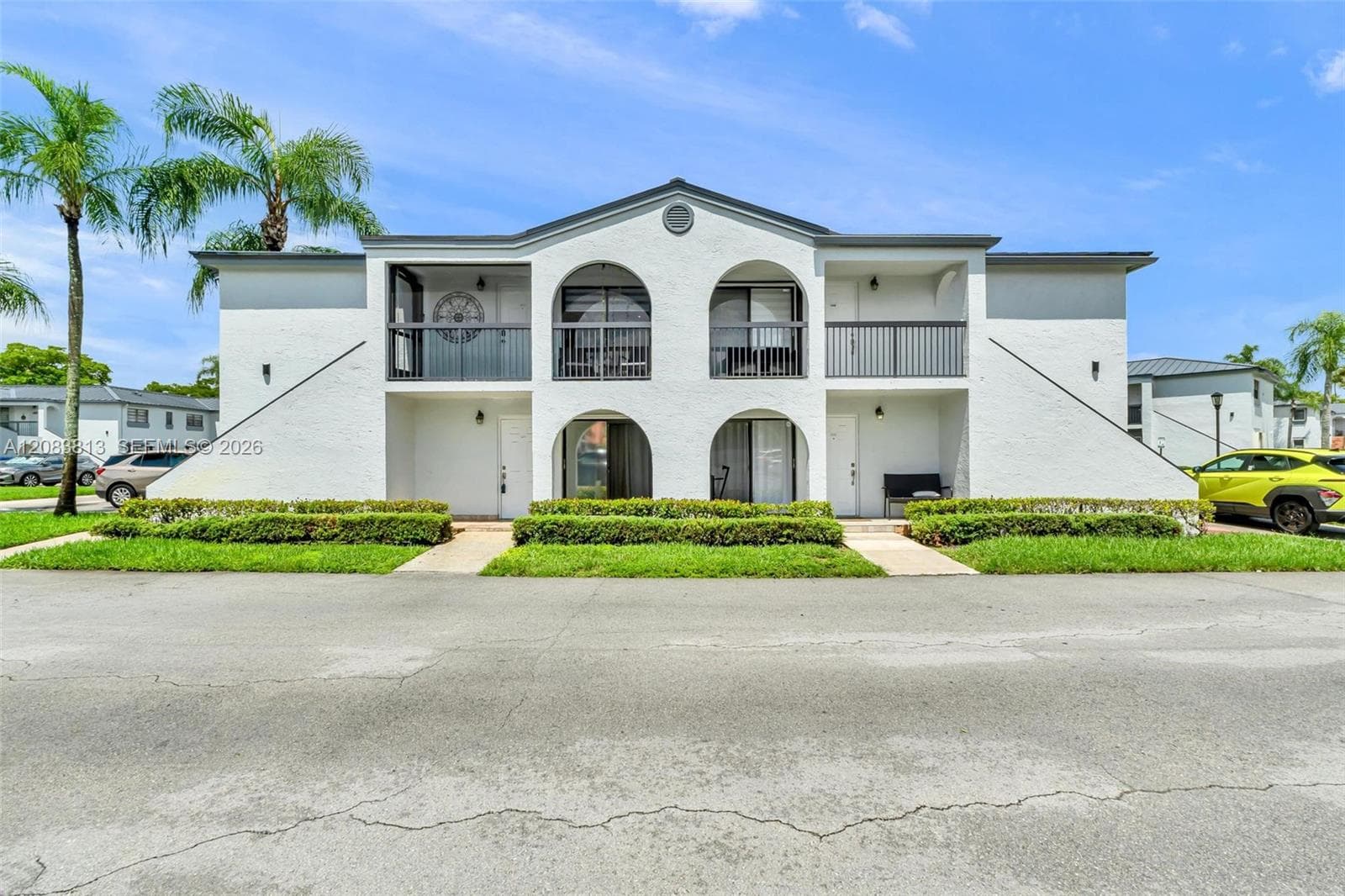 18226 Mediterranean Blvd # 16, Hialeah FL 33015 - Hialeah, FL - Photo 1
