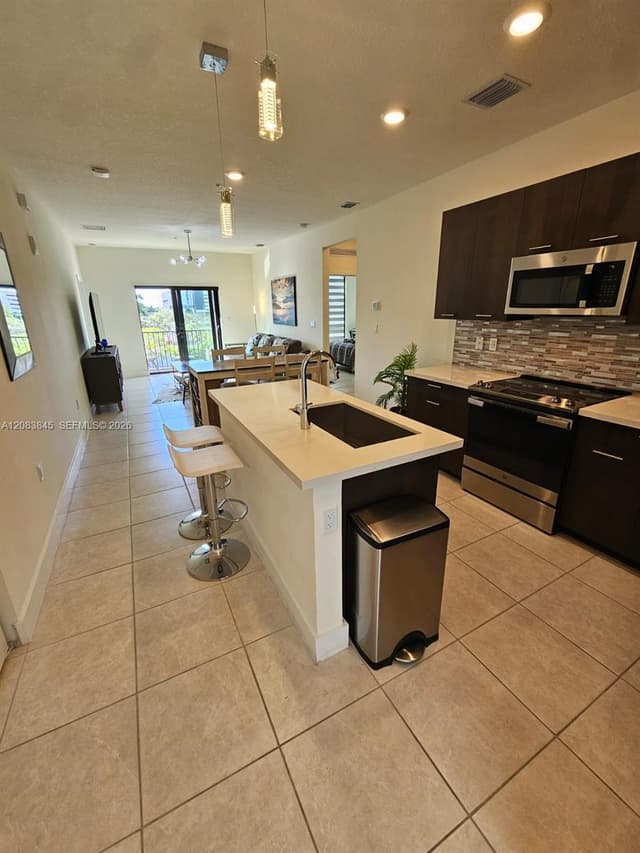 8301 NW 41st St # 402, Doral FL 33166 - Doral, FL - Photo 7