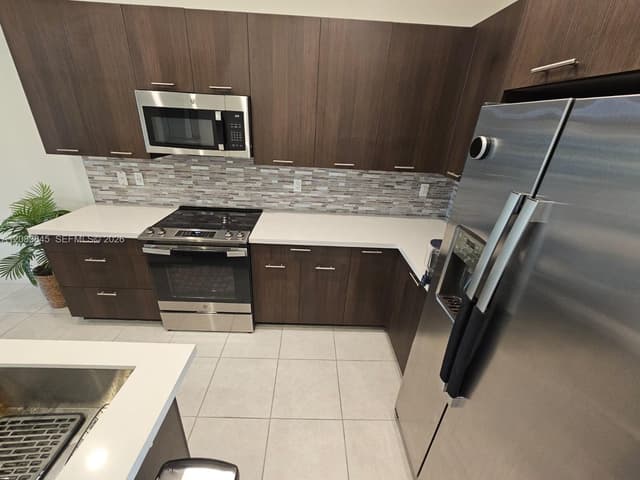 8301 NW 41st St # 402, Doral FL 33166 - Doral, FL - Photo 4