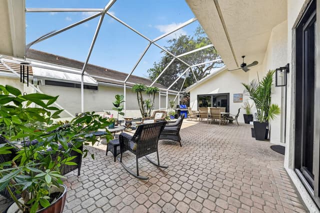 2865 N Clearbrook Circle N, Delray Beach FL 33445 - Delray Beach, FL - Photo 6