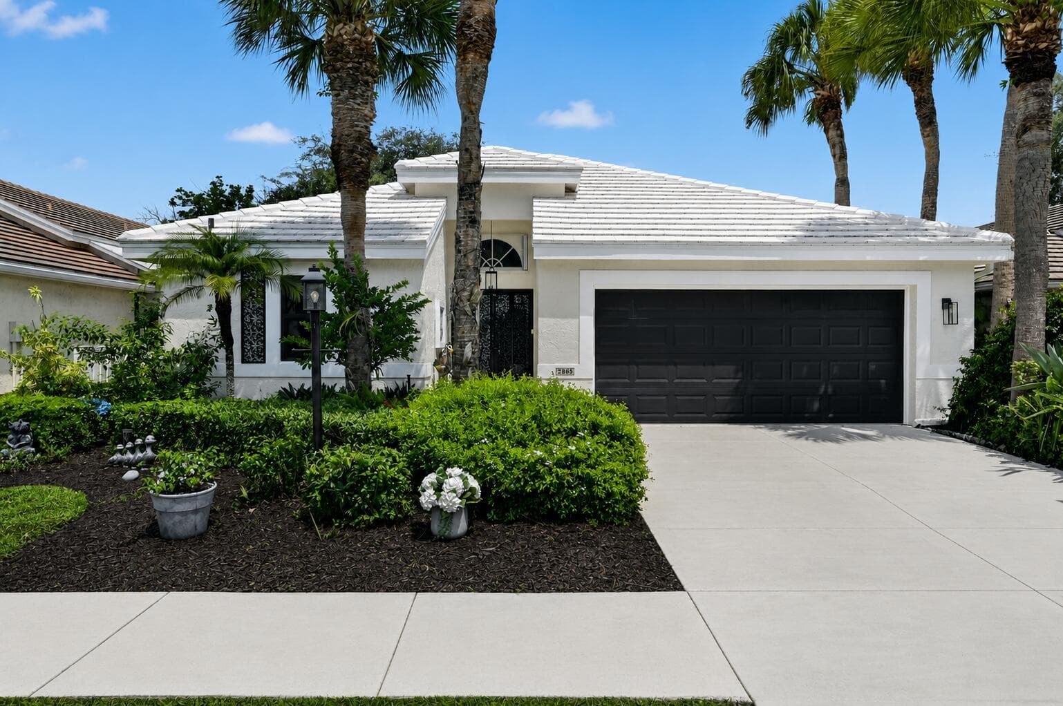 2865 N Clearbrook Circle N, Delray Beach FL 33445 - Delray Beach, FL - Photo 1