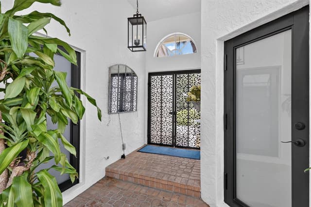 2865 N Clearbrook Circle N, Delray Beach FL 33445 - Delray Beach, FL - Photo 5