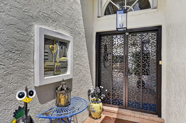 2865 N Clearbrook Circle N, Delray Beach FL 33445 - Delray Beach, FL - Photo 4