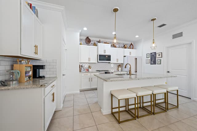 4017 Tomoka Drive, Lake Worth FL 33462 - Lake Worth, FL - Photo 4