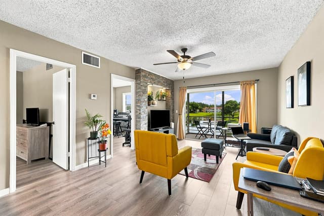 198 Lake Frances Drive, West Palm Beach FL 33411 - West Palm Beach, FL - Photo 3