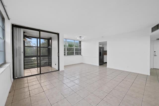 2781 TAFT Street # 303, Hollywood FL 33020 - Hollywood, FL - Photo 6