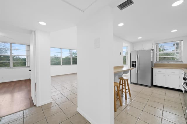 2781 TAFT Street # 303, Hollywood FL 33020 - Hollywood, FL - Photo 4