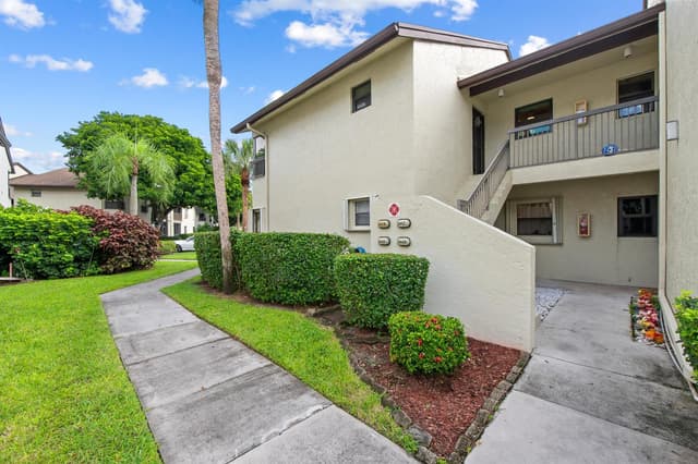3459 COCOPLUM Circle # 3430, Coconut Creek FL 33063 - Coconut Creek, FL - Photo 3