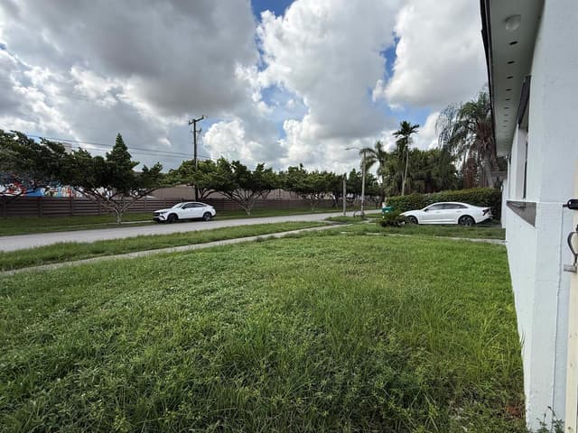 761 NW 183RD Drive, Miami Gardens FL 33169 - Miami Gardens, FL - Photo 6