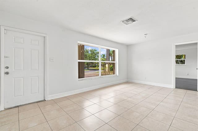399 SW 14TH Street, Deerfield Beach FL 33441 - Deerfield Beach, FL - Photo 3