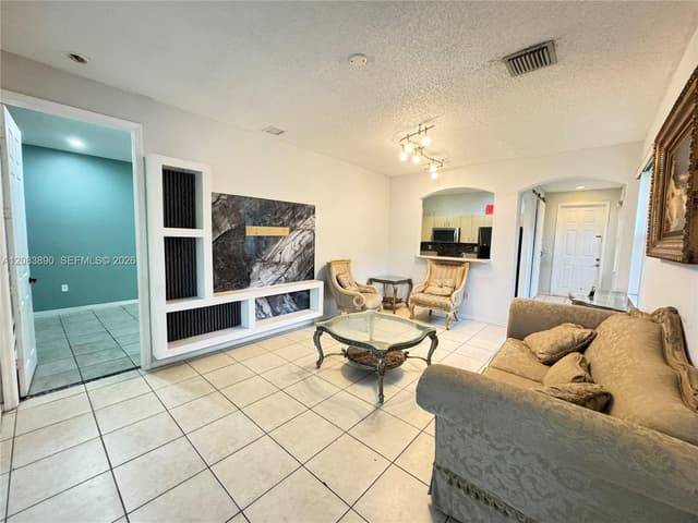 1017 NE 42nd Pl, Homestead FL 33033 - Homestead, FL - Photo 2