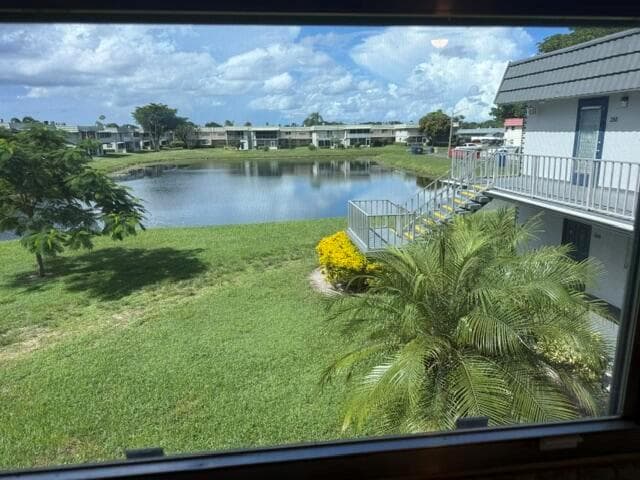 286 SAXONY F, Delray Beach FL 33446 - Delray Beach, FL - Photo 4