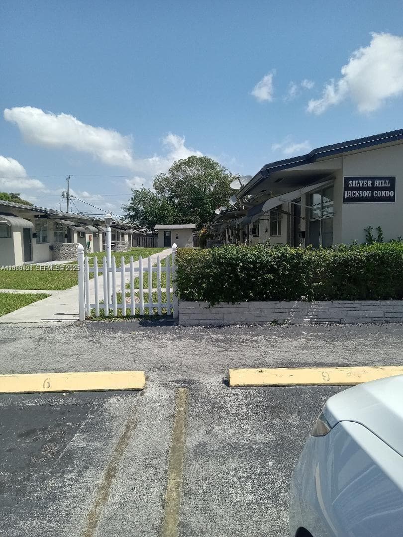 2901 Jackson St # 3, Hollywood FL 33020 - Hollywood, FL - Photo 1