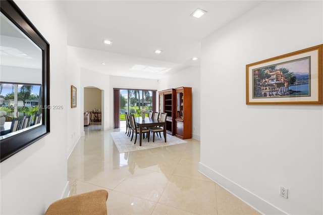 18806 NW 23rd Pl, Pembroke Pines FL 33029 - Pembroke Pines, FL - Photo 5