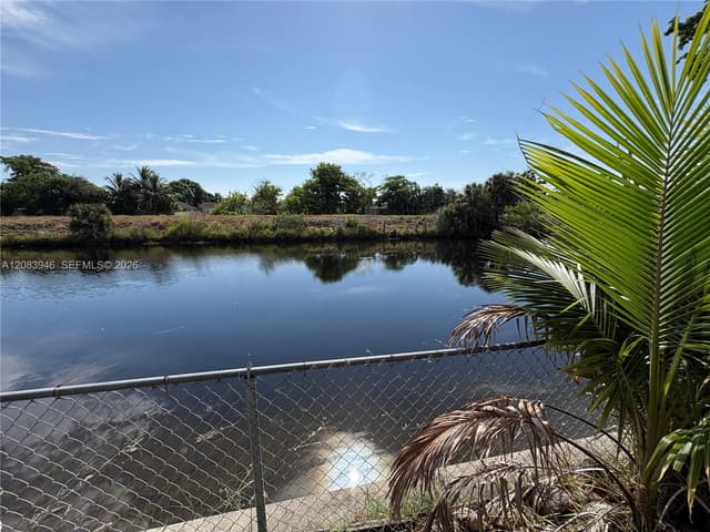 8250 NW 66th Ter, Tamarac FL 33321 - Tamarac, FL - Photo 6