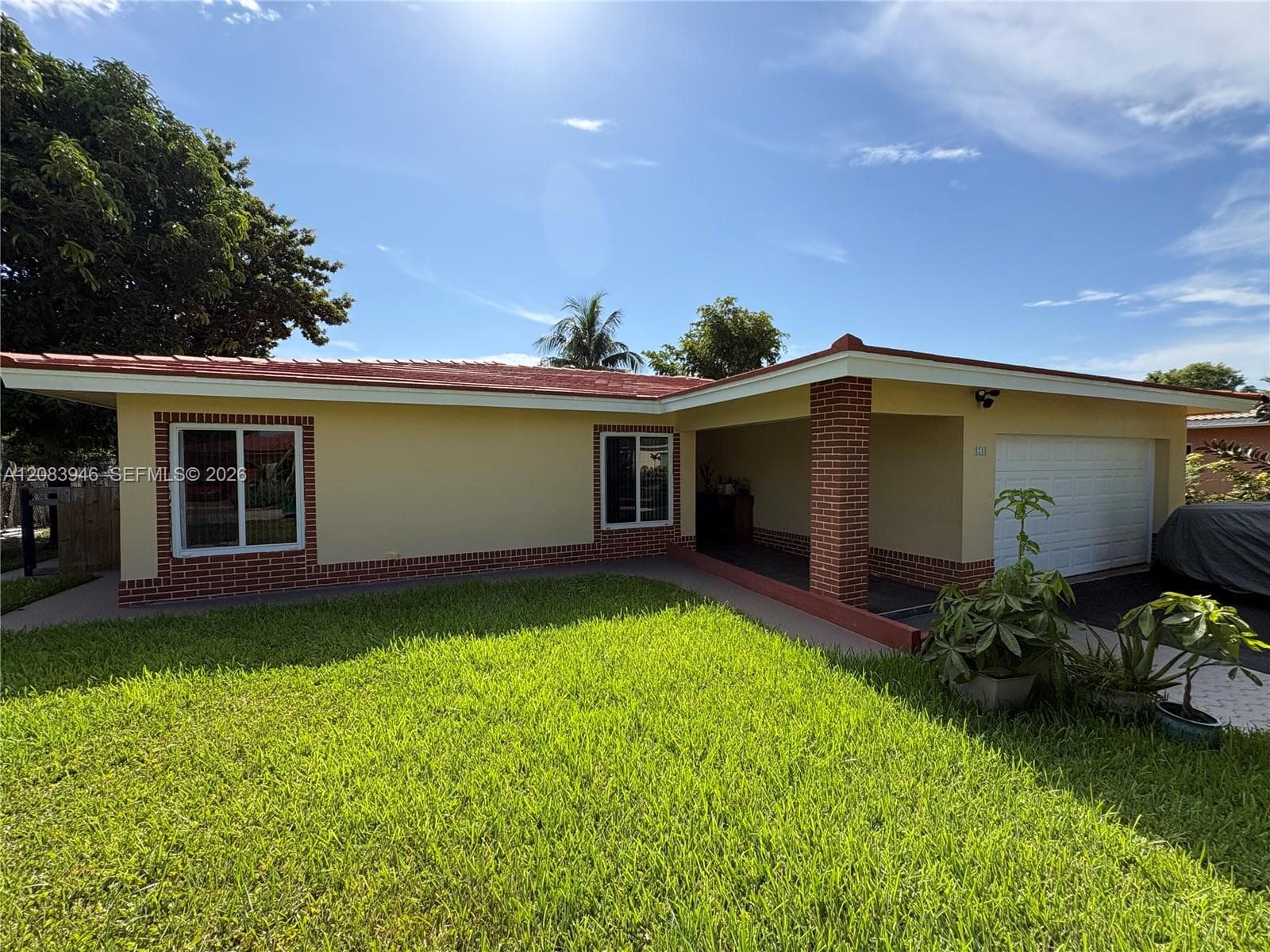 8250 NW 66th Ter, Tamarac FL 33321 - Tamarac, FL - Photo 1