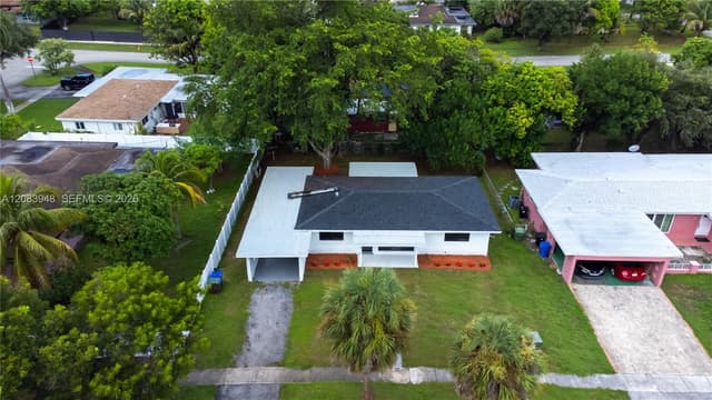 810 Wyoming Ave, Fort Lauderdale FL 33312 - Fort Lauderdale, FL - Photo 2