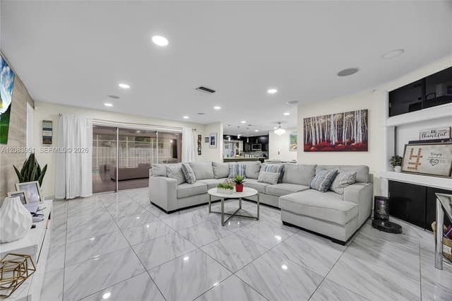 8441 Sunset Strip, Sunrise FL 33322 - Sunrise, FL - Photo 7